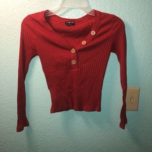 Cute reddish brown top!!